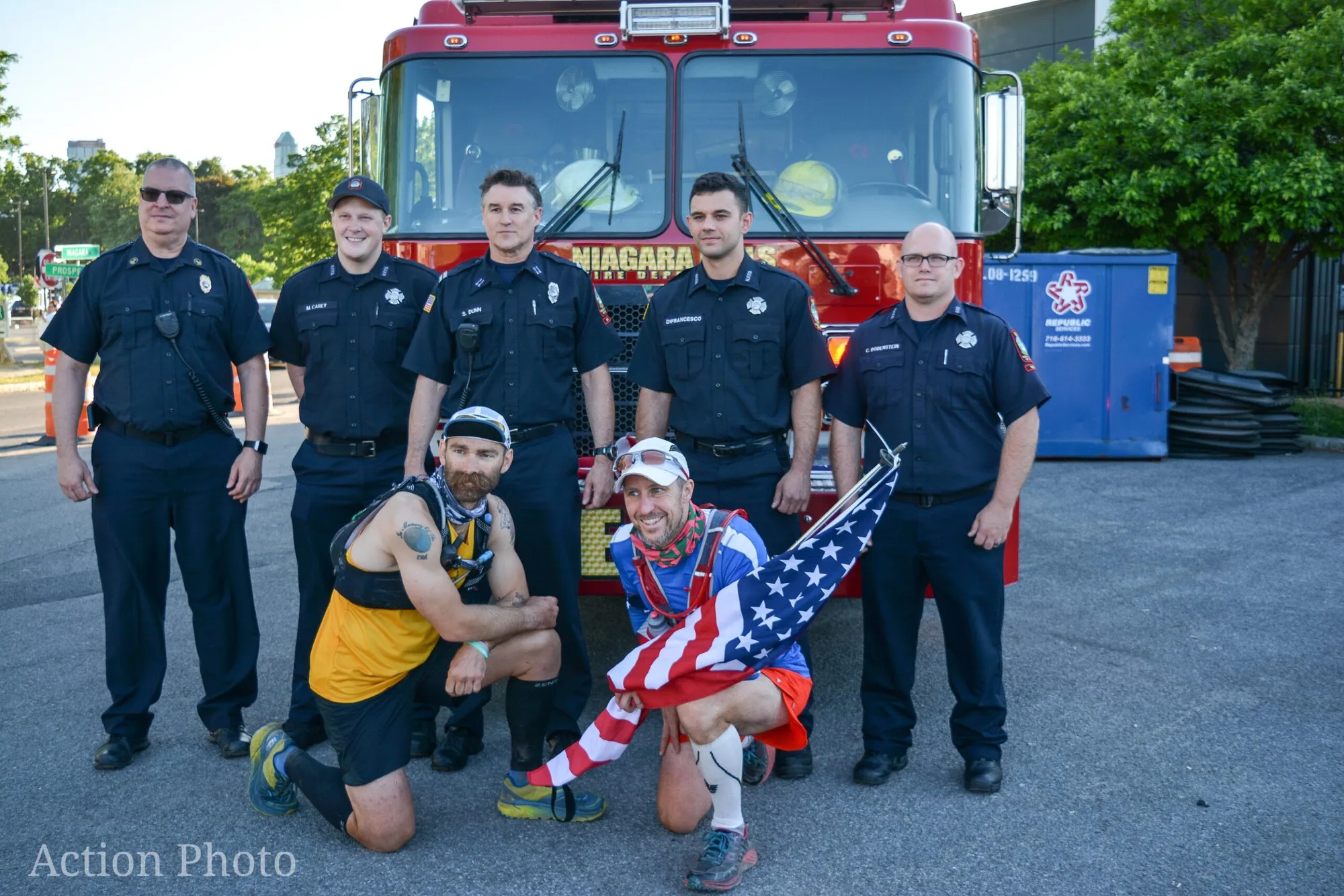 THE ACTION: 1000 Mile Runners Make Stop in Niagara Falls