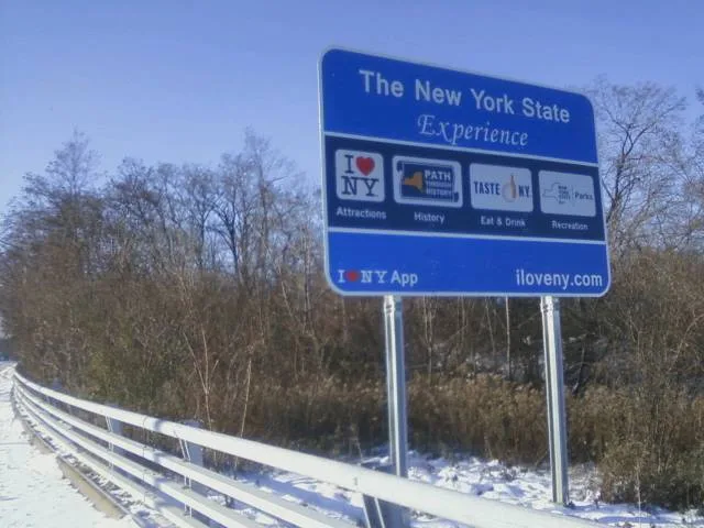 New Sign on Parkway shows Cuomo’s Contempt for City, Reporter, Feds
