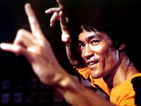 Dux: On backbiters, Bruce Lee, bogus ninjas and fake news