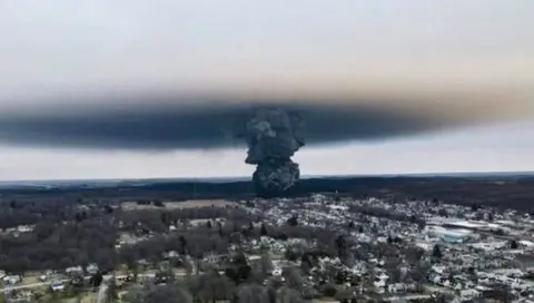 TOXIC BLACK CLOUD FROM OHIO TRAIN CRASH SLAMS INTO WNY, MEDIA SILENT