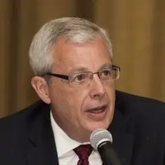 So, who is Robert Pascoal and why is he running for City Council?