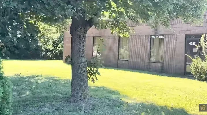Abandoned building at 4287 Witmer Rd.