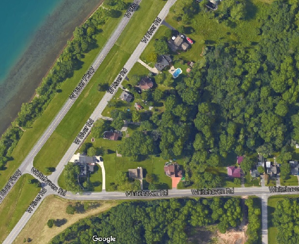 A typical stretch of Grand Island waterfront, hugged by two roads - the West River Parkway and West River Road, which run side-by-side the entire eight mile length of the island. Together, they exemplify an exercise in redundancy, not to mention stupidity.