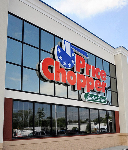 Exterior image of the new Price Chopper in Colonie, New York  May 30, 2009.(Skip Dickstein / Times Union)