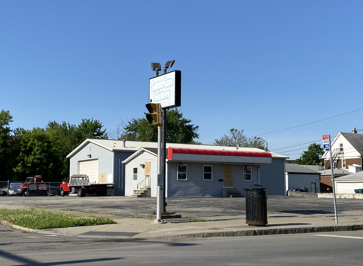 PHOTO GALLERY Pine Avenue Businesses Boarded Up in Niagara Falls The