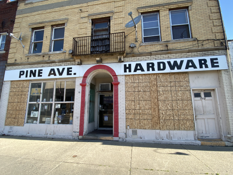 PHOTO GALLERY Pine Avenue Businesses Boarded Up in Niagara Falls The Niagara Reporter