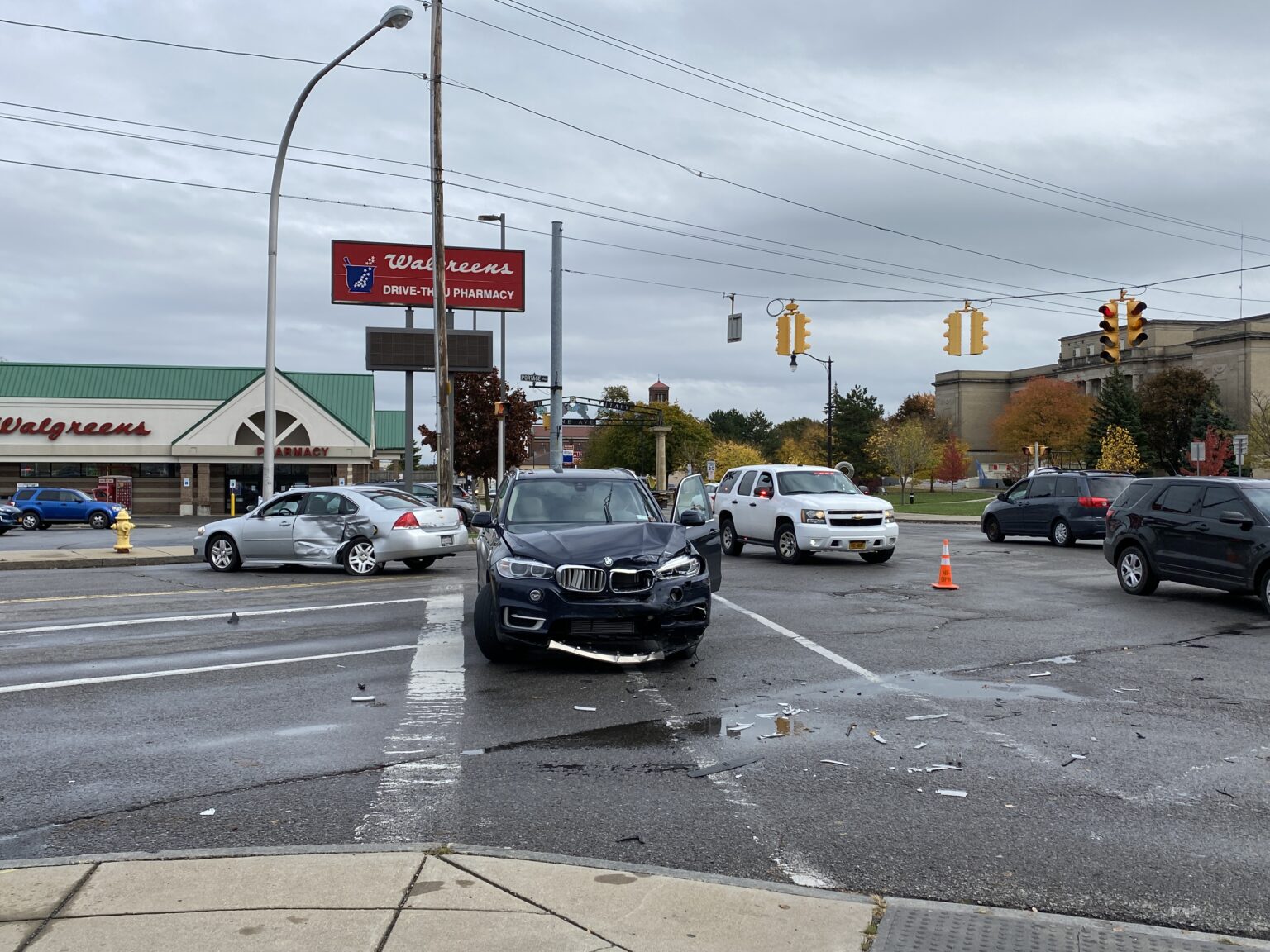 Niagara Falls Police Apprehend Car Thieves After Chase The Niagara